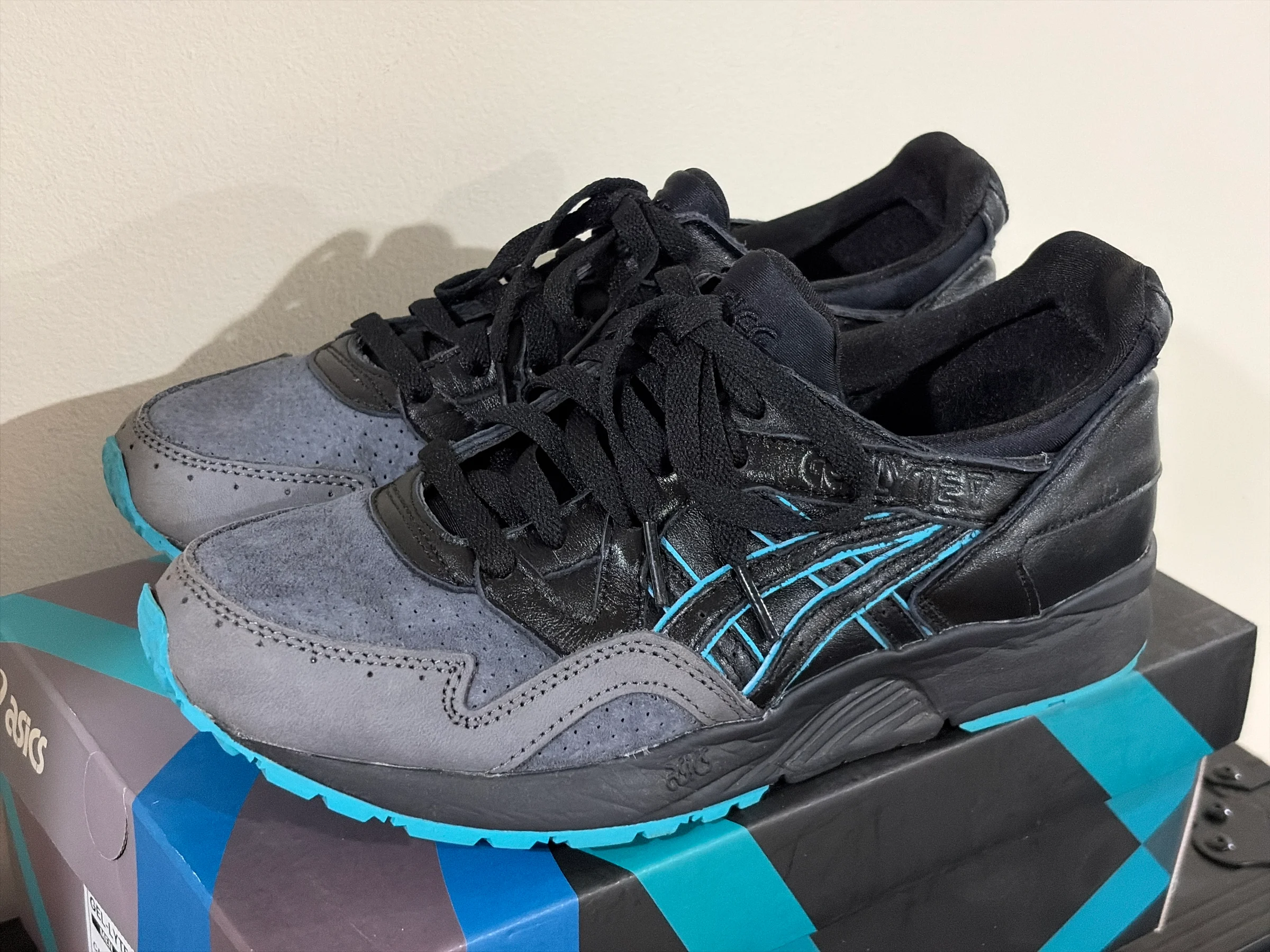 Kith x ASICS Gel-Lyte V Leatherback