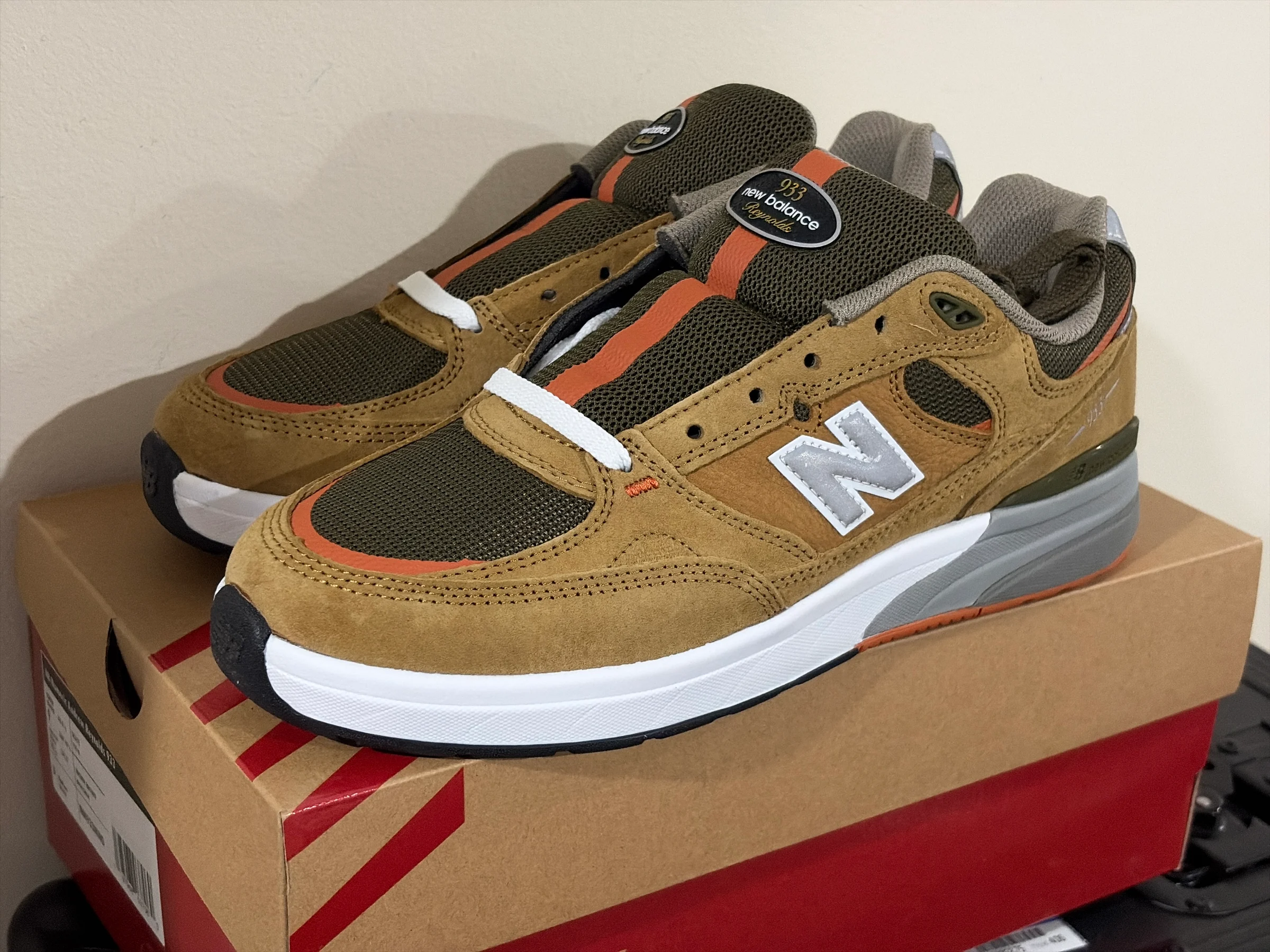 New Balance Numeric 933 Andrew Reynolds Brown
