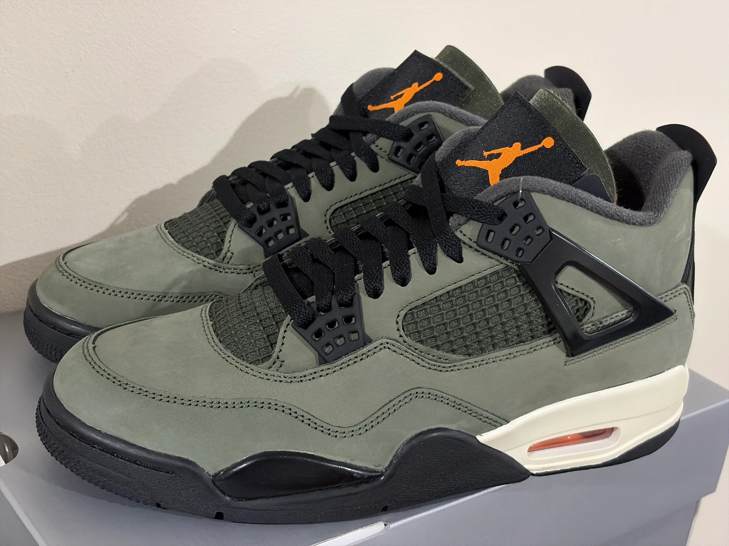 Undefeated x Air Jordan 4 Retro OG SP (2025)