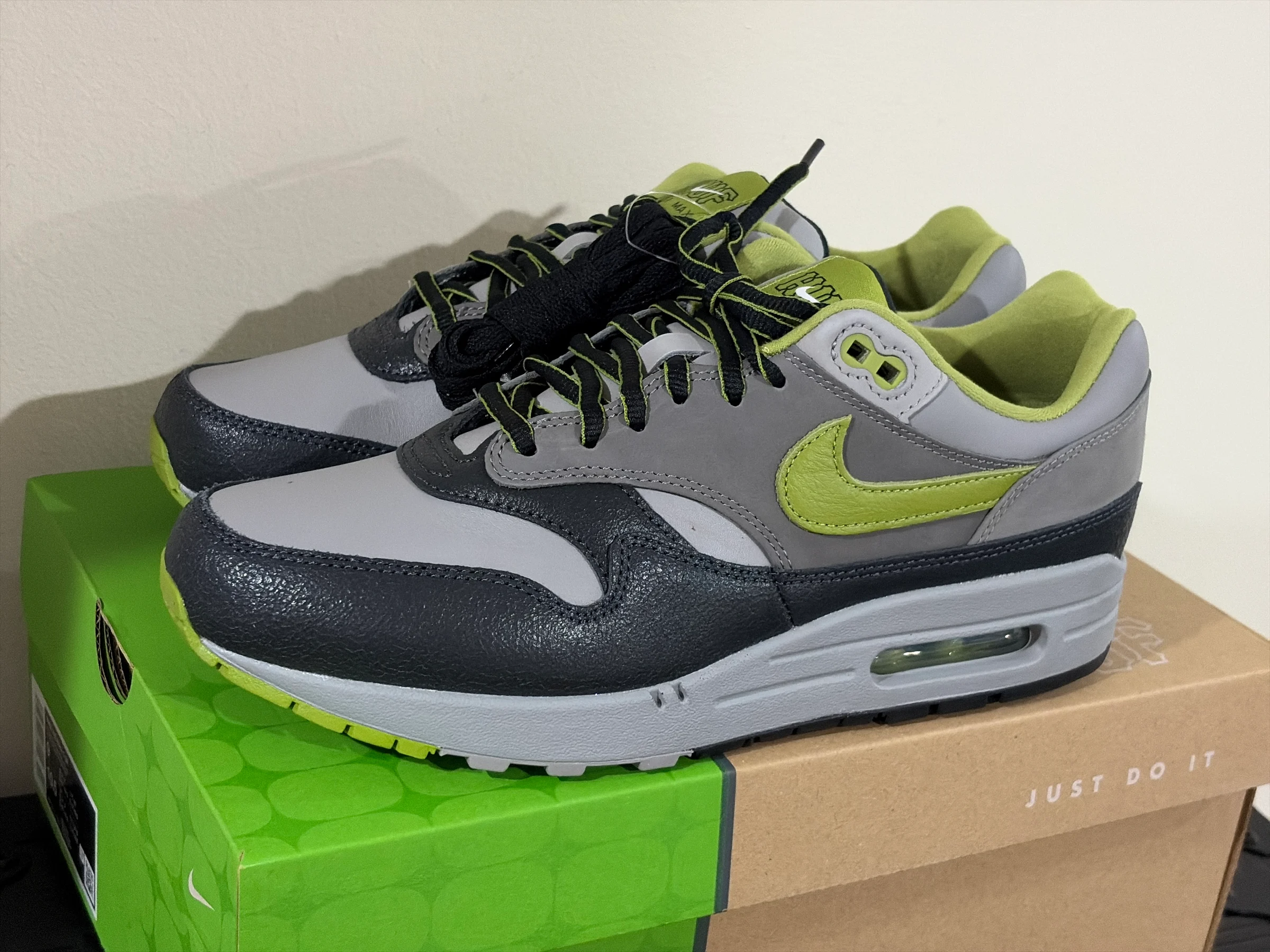 HUF x Nike Air Max 1 SP Pear (2024)