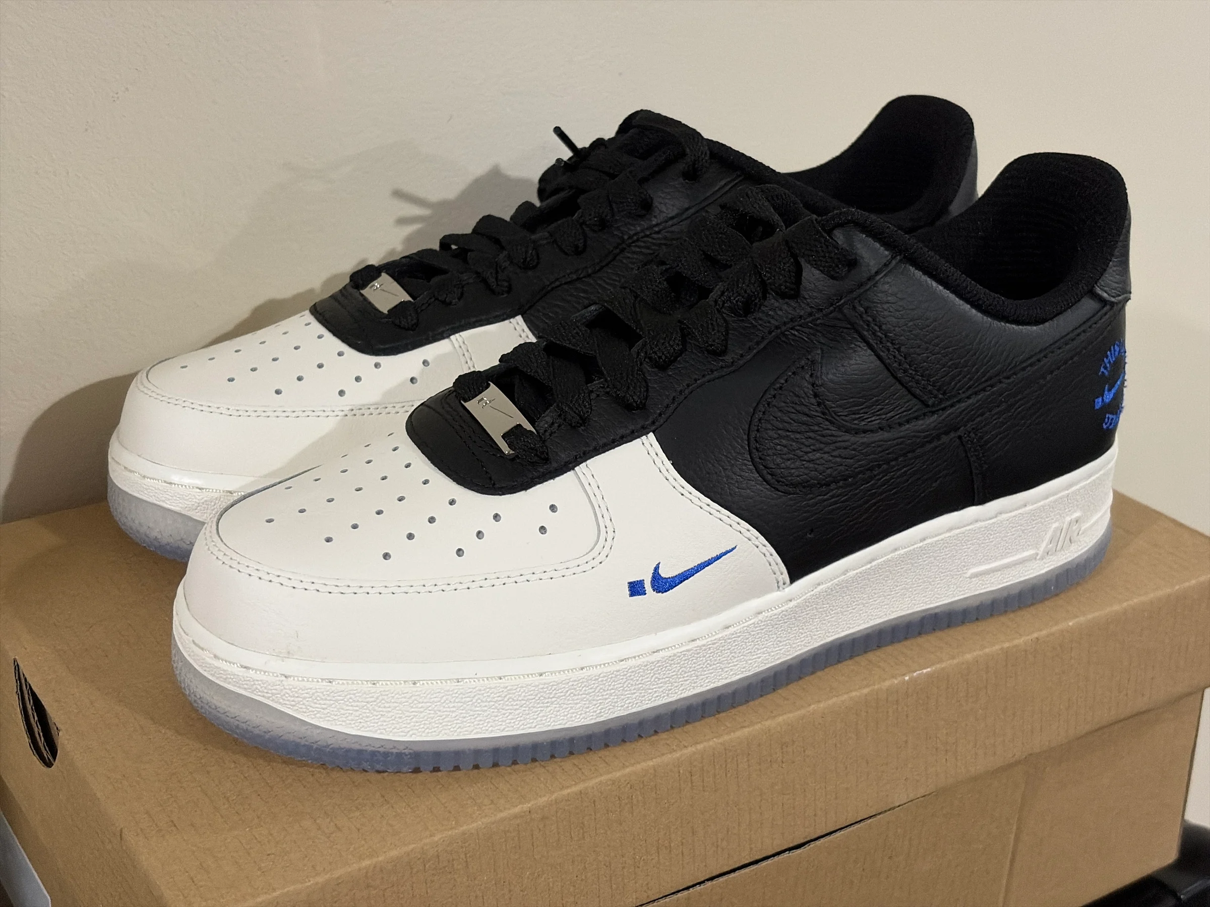 Nike Air Force 1 Low .SWOOSH TINAJ